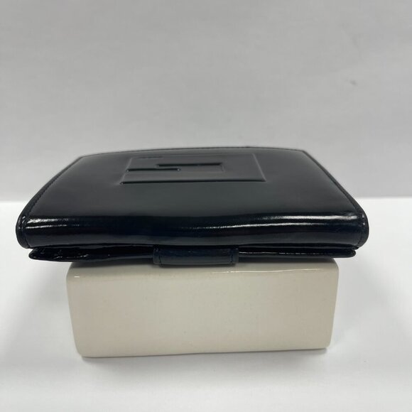 Gucci Patent Leather Compact Bifold Wallet - Black - Preowned - Picture 9 of 11